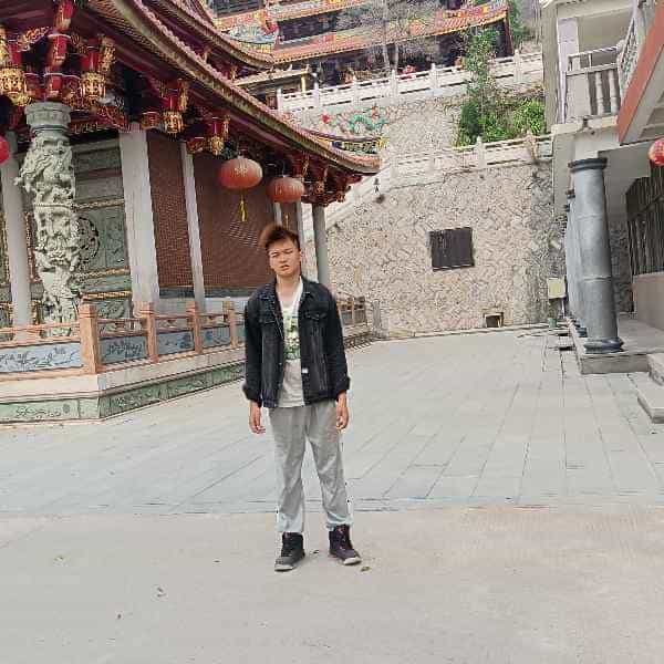 28岁岁江西单身帅哥 - 潍坊吉缘网